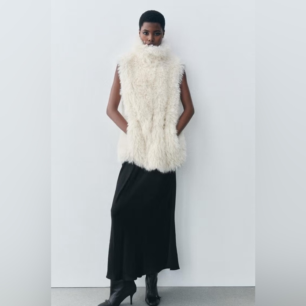 ZARA FAUX FUR VEST